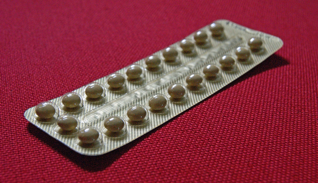 Antykoncepcja hormonalna – czy warto?